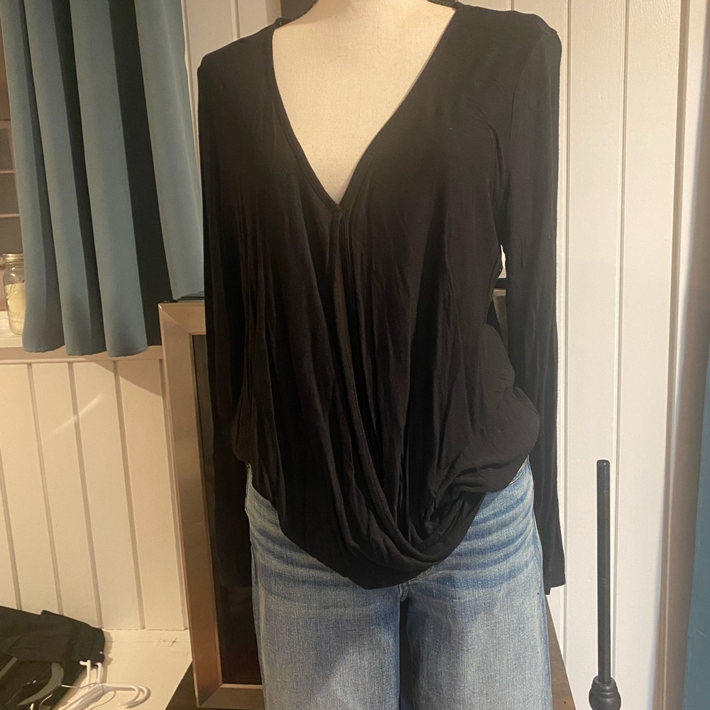 Women's Black V-Neck Drape Top
